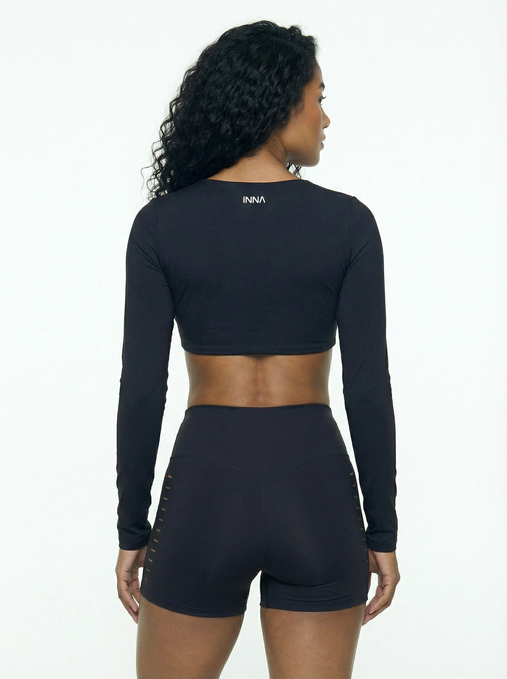 Balance Pull Over | Black